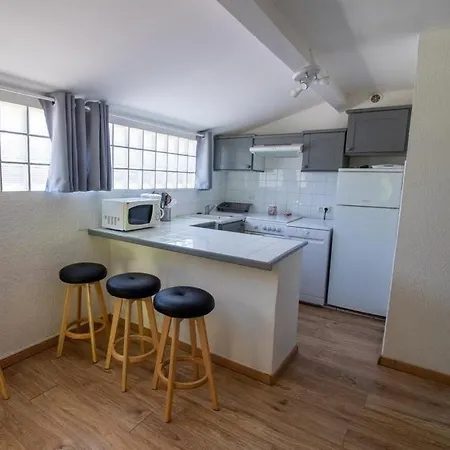 Holiday home L'auguiere Est Hyeres